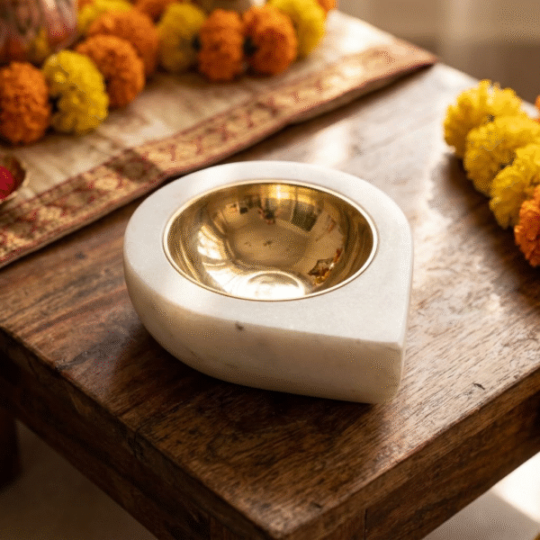 Petal Drop Marble Tealight Holder / Diya Set