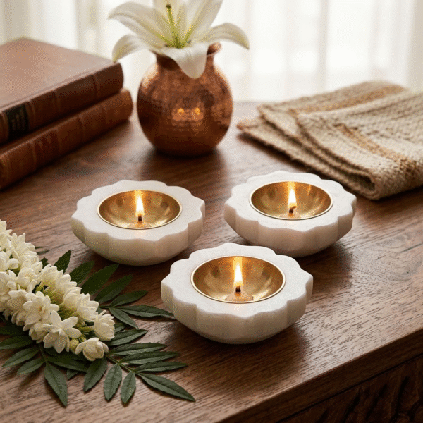 Rounded Flower Marble Tealight Holder / Diya Set of 3