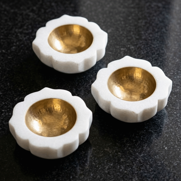 Rounded Flower Marble Tealight Holder / Diya Set of 3